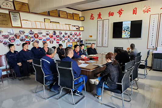 Weekly production seminars to ensure product quality and continuous improvement